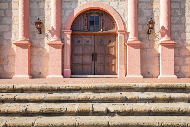 Building Photo - Iconic Upper East Setting with Front-Row Views of the Mission!