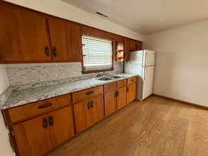 Building Photo - 1523 Melvin Ave