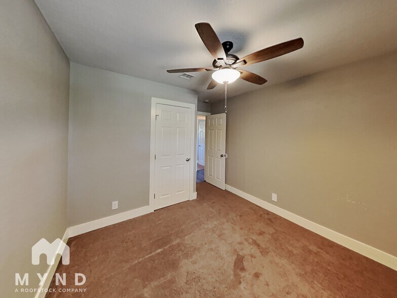 Building Photo - 6706 Tulsa Cove