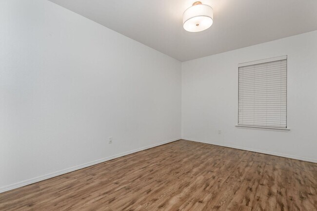 Building Photo - Gorgeous Home for Lease!