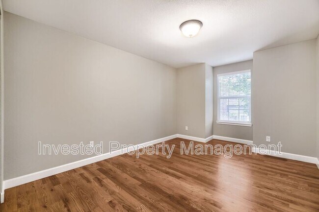 Building Photo - 2880 W Long Cir