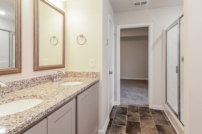 Building Photo - 304 Crooked Pne Ct