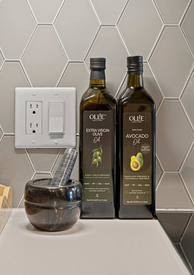 Building Photo - 300 Harrison Ave