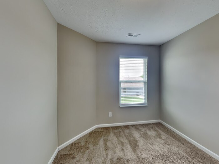 Building Photo - 10904 Mansfield Way