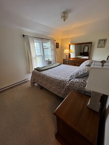 Building Photo - 72 Oceanside Dr