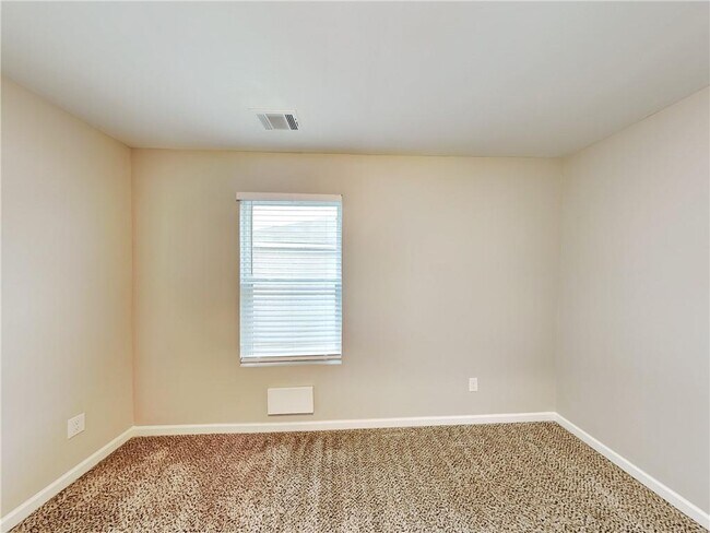 Building Photo - 4903 Heritage Cir