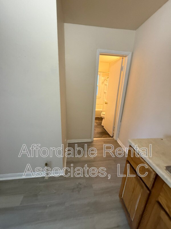 Building Photo - 2127A S 16th St