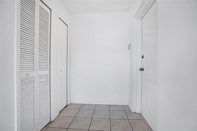 Building Photo - 7085 Nova Dr