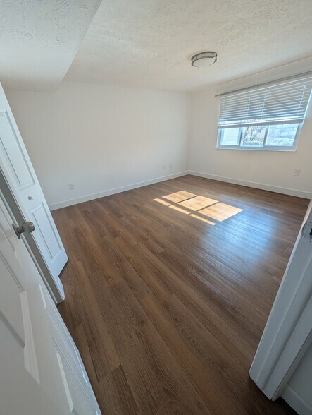 Master Bedroom - 19609 Gunners Branch Rd