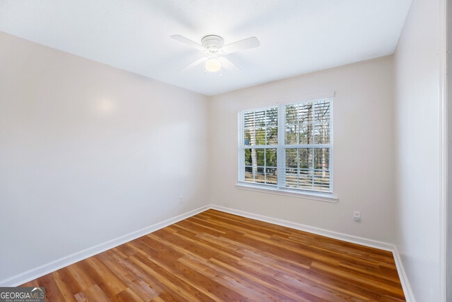 Building Photo - 252 Skyview Rd