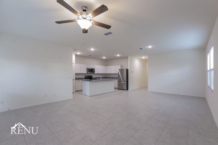 Building Photo - 18378 Los Gabrieles Wy