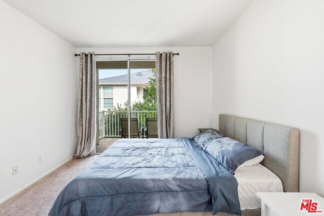 Building Photo - 27022 Victoria Ln