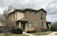 Building Photo - Townhome for rent