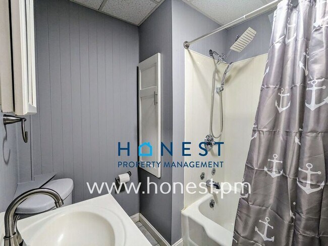 Building Photo - 73 Kennedy Memorial Dr