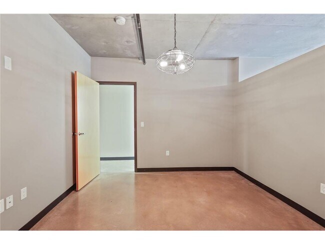 Building Photo - 730 N 4th St