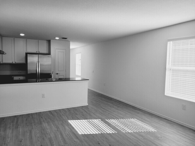 Building Photo - Beautiful 4-bedroom, 2 bathroom minutes from Texas A&M SA!