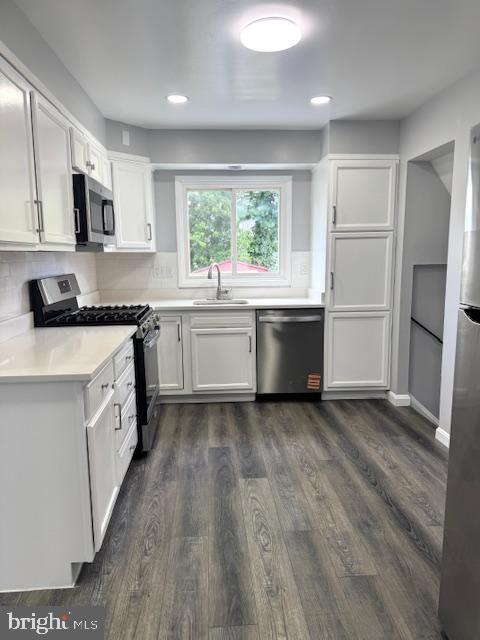 Building Photo - 3400 Merle Dr
