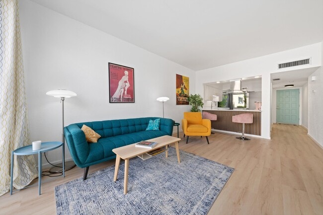 Building Photo - 73947 Saquaro Ct