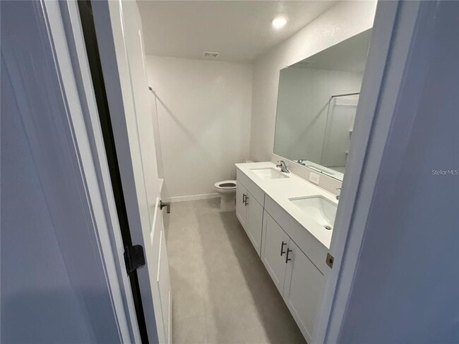 Building Photo - 32188 Spiceberry St