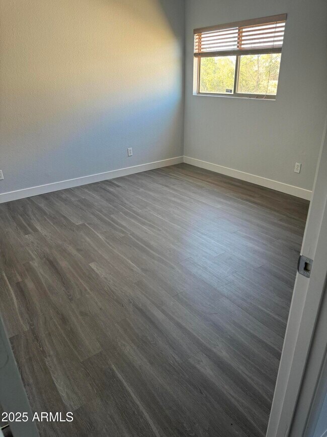 Building Photo - 4808 S 25th Dr