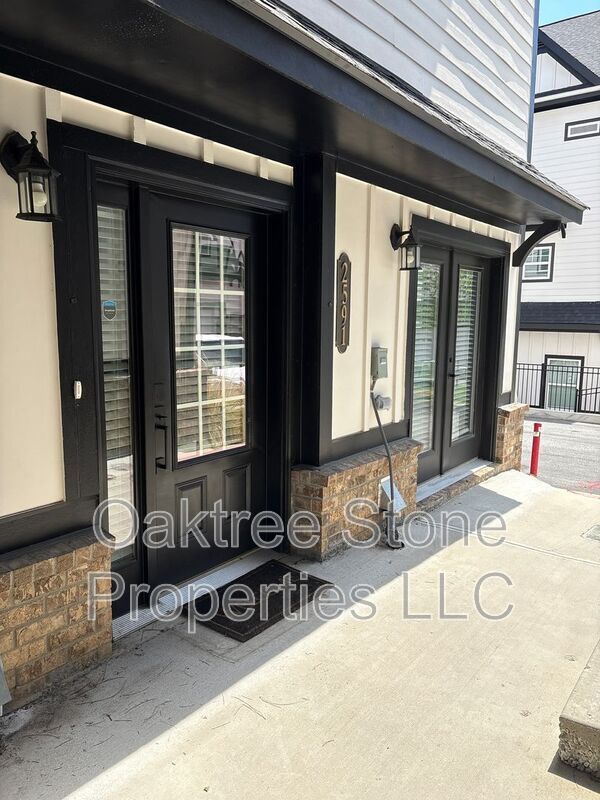 Building Photo - 2591 Ocean Dr NW