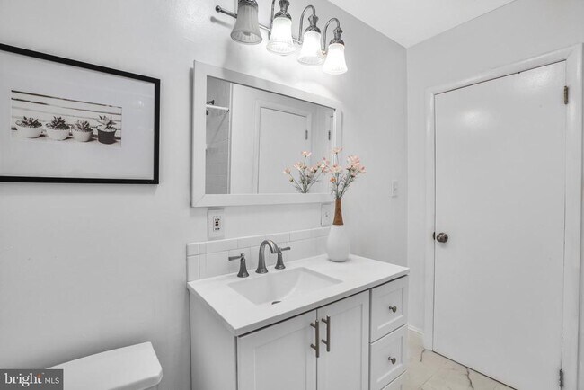 Building Photo - 430 Richey Ave