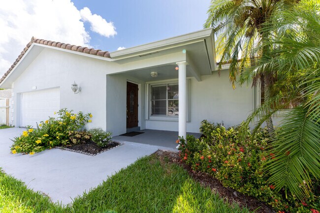 Building Photo - 3554 NW 25th Terrace