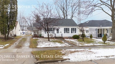 Building Photo - 905 Desnoyer St