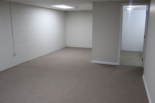 Building Photo - 541 E Frederick St