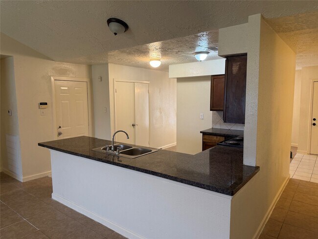 Building Photo - 8307 Bird Meadow Ln