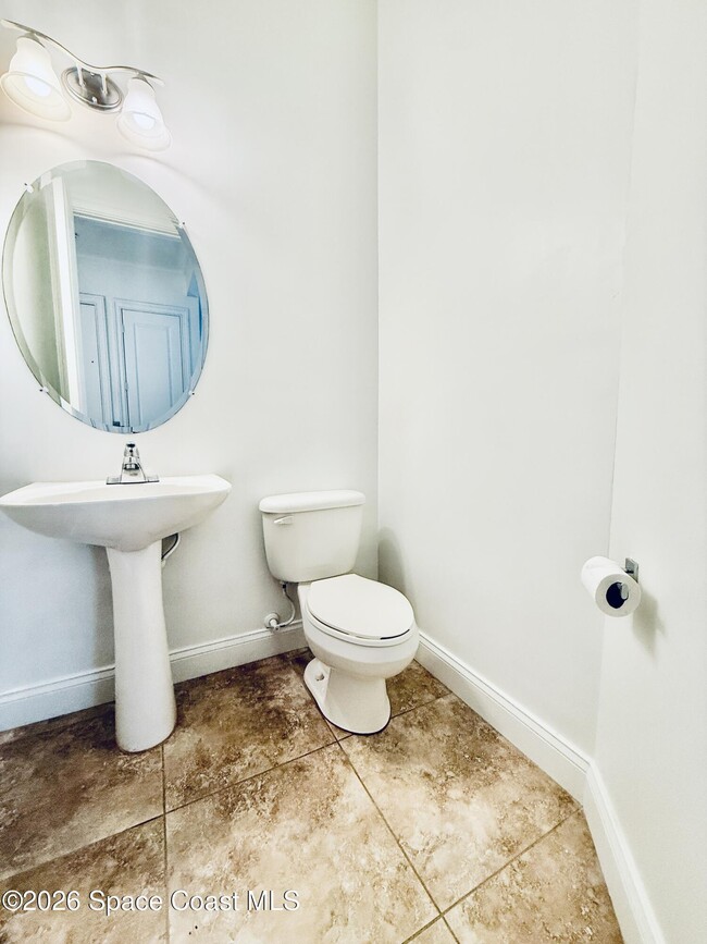 Building Photo - 860 Vignoles NE Ave