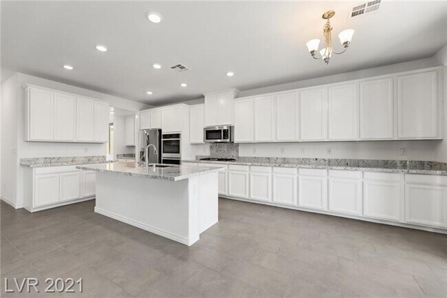 Building Photo - Brand new home in Southern Highlands!