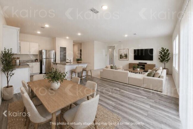 Building Photo - 677 Castillo Dr