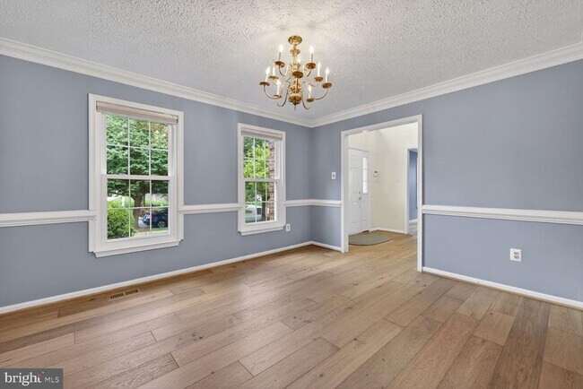 Building Photo - 12320 Pissaro Dr