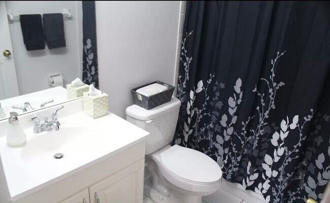 Building Photo - 737 Landover Ct