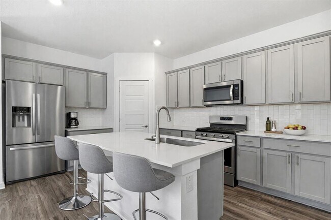 Building Photo - 220 Century Plant Rd