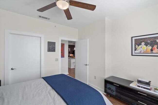 Building Photo - 1900 Barton Springs Rd