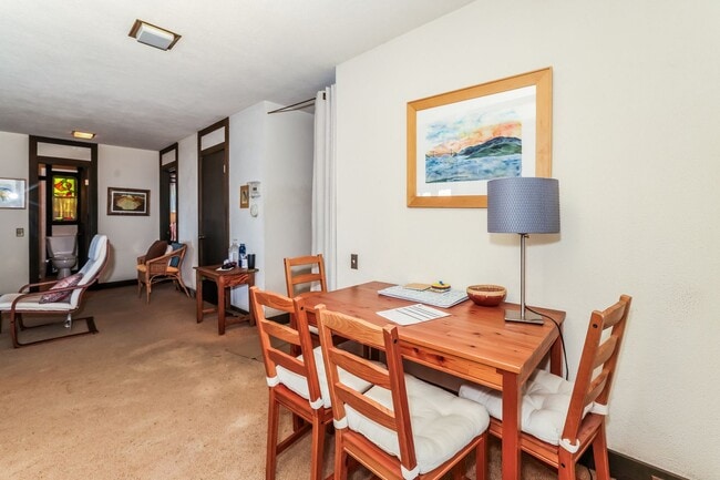 Building Photo - Fully Furnished Lower Unit In Berkeley!