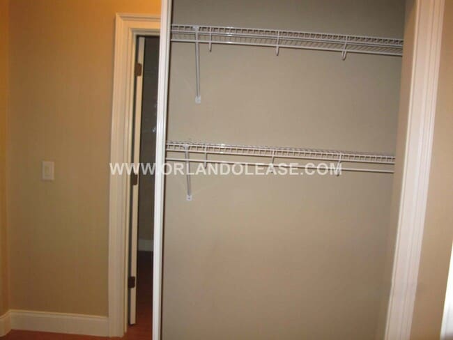 Building Photo - Spacious 4 Bed / 3.5 Bath Home in Gated Toscana