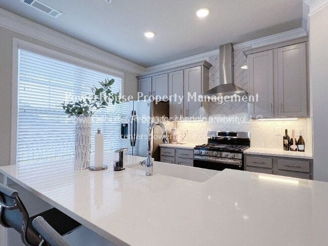Building Photo - 1735 Prelude Pointe
