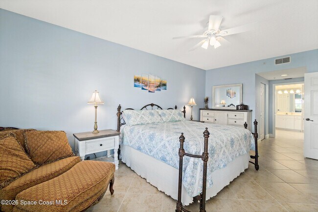 Building Photo - 601 Shorewood Dr