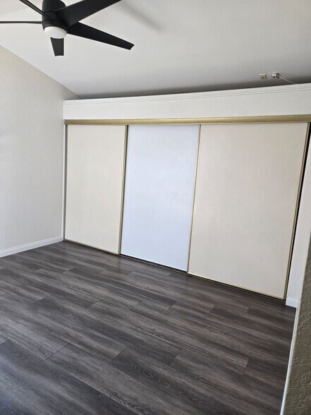 Building Photo - 1828 Springtree Dr