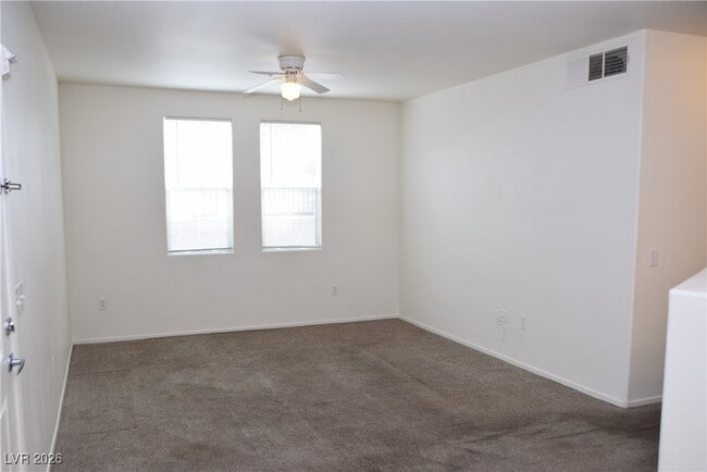 Building Photo - 50 Aura de Blanco St