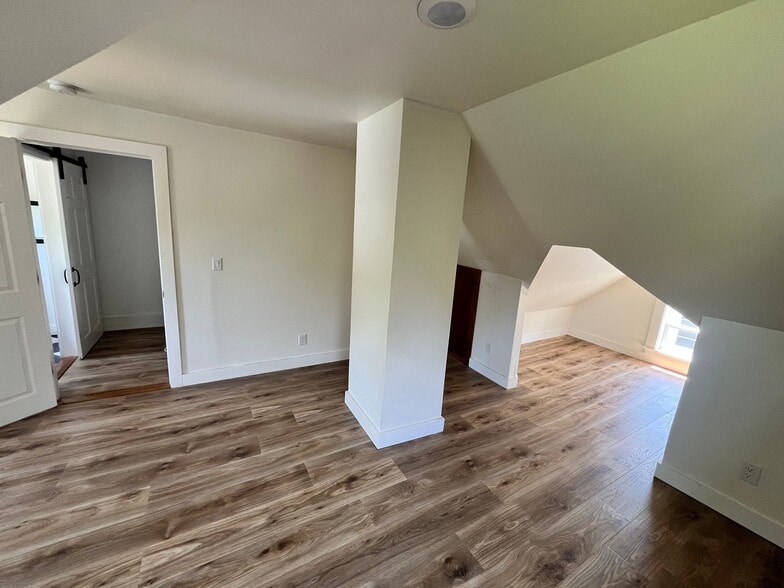 Building Photo - 93 Seavey St