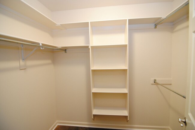 Building Photo - 3/2 One Level in Sherwood!