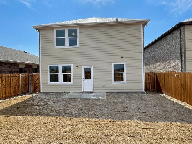 Building Photo - Welcome Home to Monticello Park!