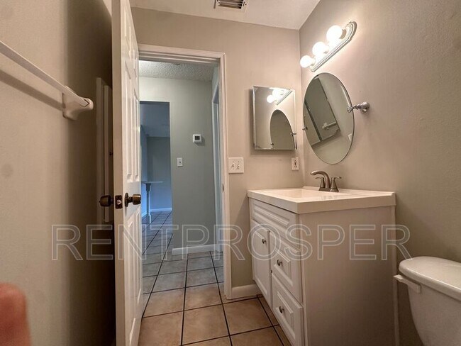 Building Photo - 10465 Riva Ridge Trail