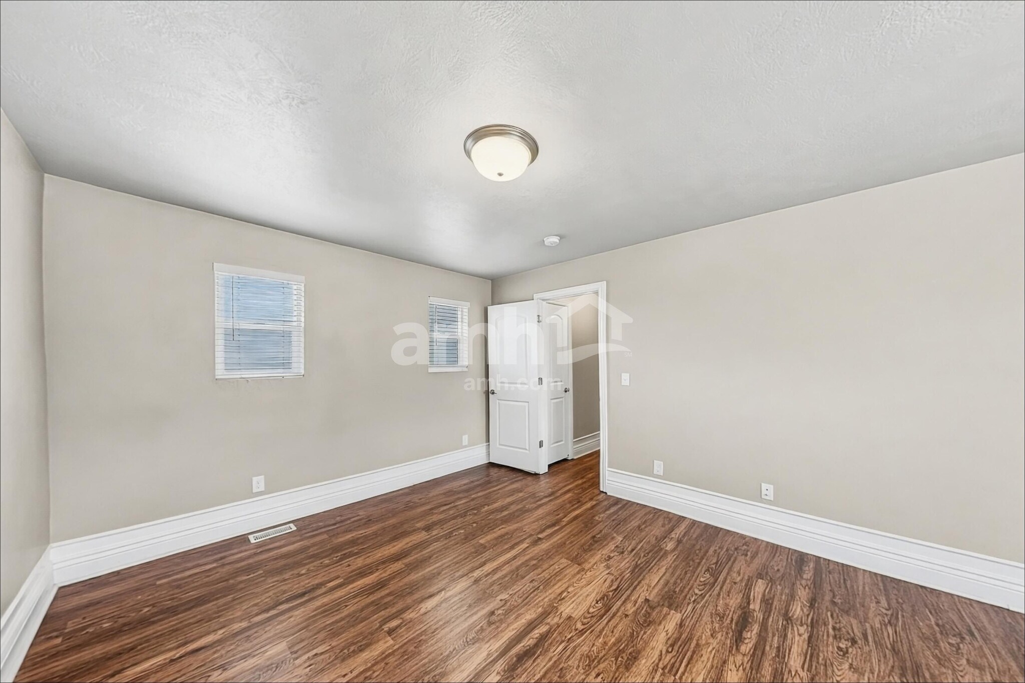 Building Photo - 228 Cedar Grove Ln