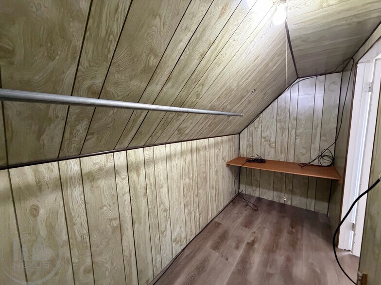 Building Photo - 73 Esther St