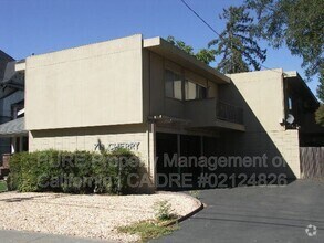Building Photo - 713-3 Cherry Street